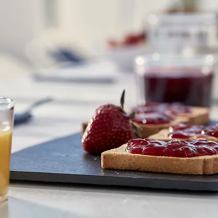 Mrs. Armelina By Mr&mrs White Guest house