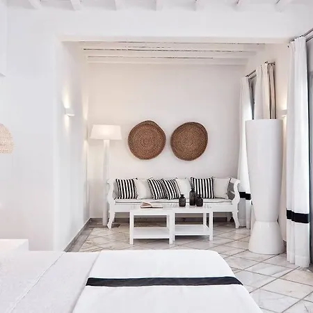 Mrs. Armelina By Mr&mrs White 4*