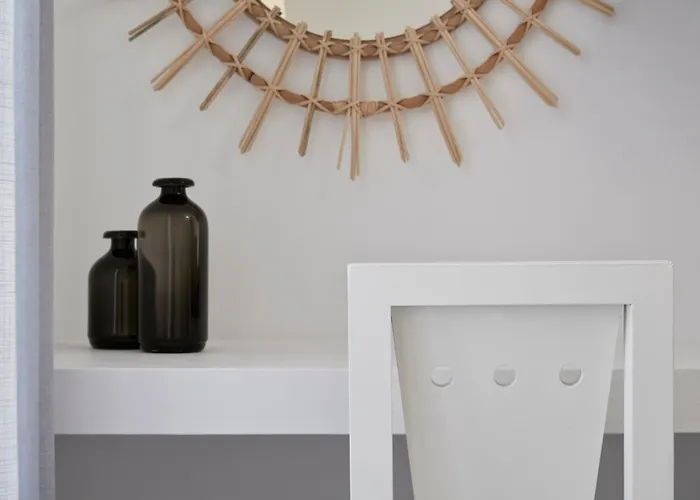 Mrs Armelina By Mr And Mrs White Νάουσα